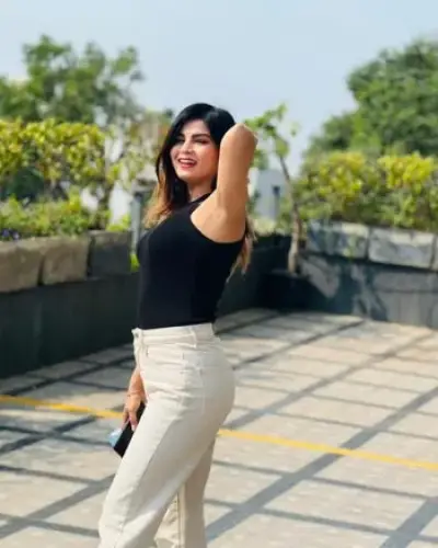 Call Girls Sirpur Cash On Delivery